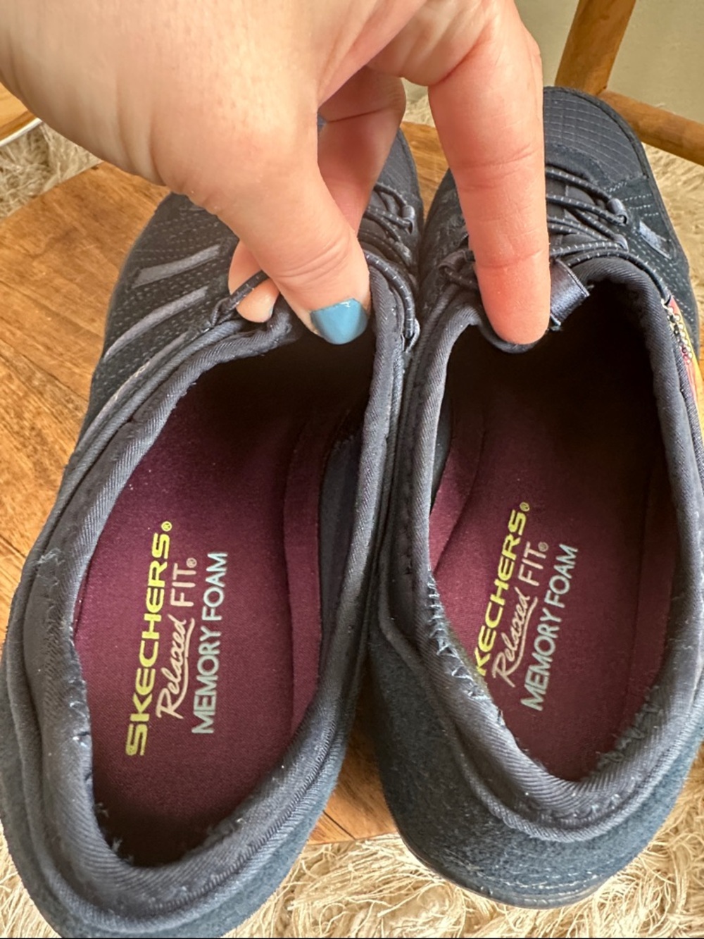 Skechers Wms Relaxed Fit
Memory‎ Foam Sneakers 22478 Navy 
Size 9 New W/O Box - Picture 11 of 15